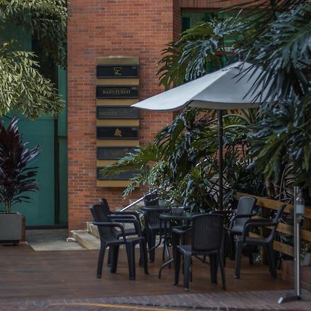Hotel Bambu Milla De Oro Medellín Exterior foto
