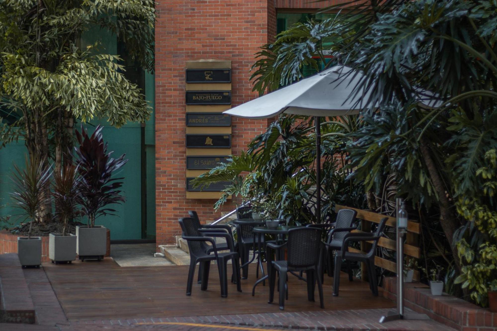 Hotel Bambu Milla De Oro Medellín Exterior foto