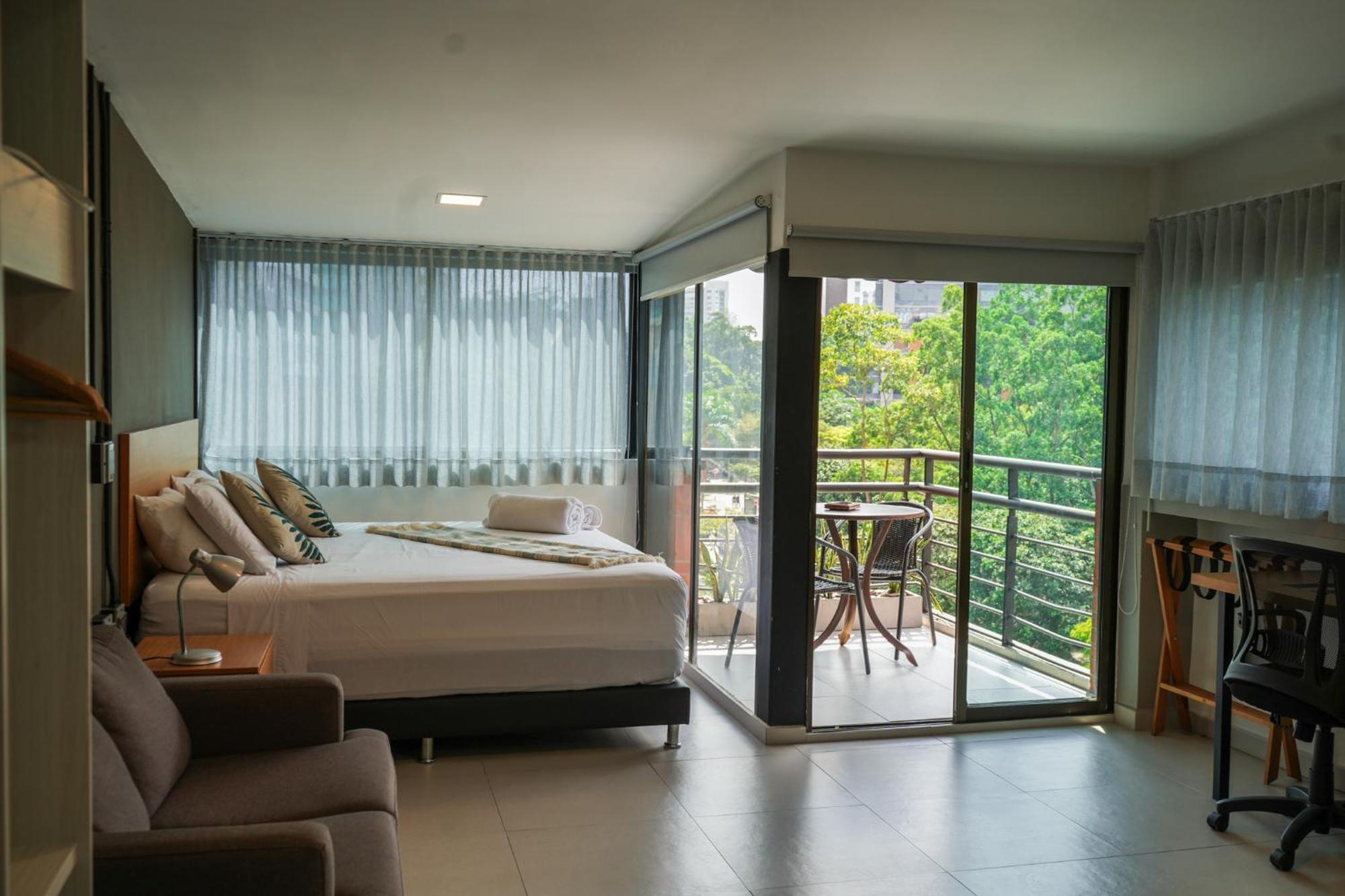 Hotel Bambu Milla De Oro Medellín Exterior foto
