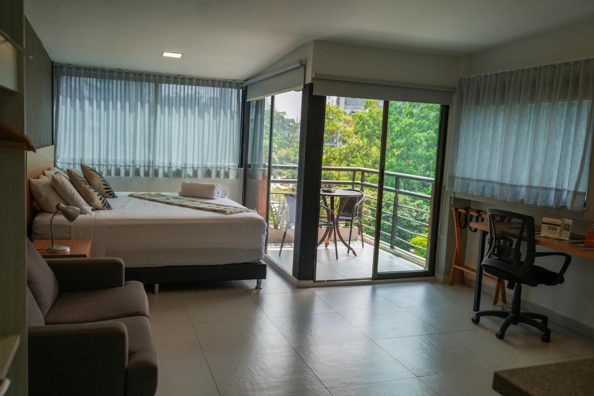 Hotel Bambu Milla De Oro Medellín Exterior foto